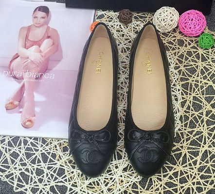 CHANEL Shallow mouth flat shoes Women--126